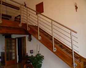 ESCALIER + INOX (1)